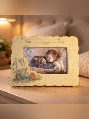 NWOT DaySpring Yellow Decorative Photo Frame